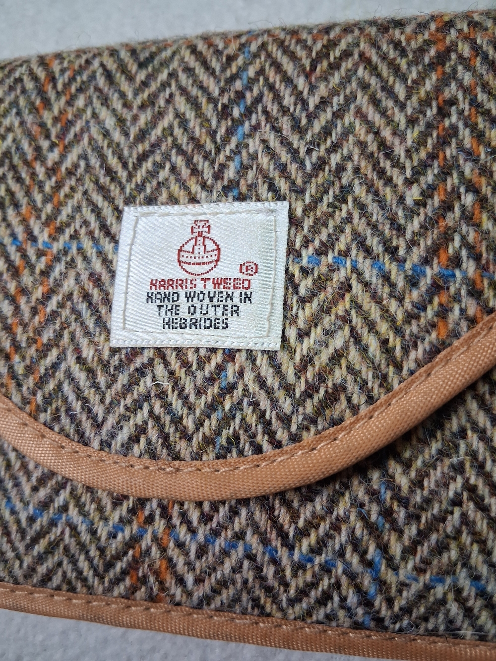 Harris Tweed Brown Herringbone Clutch Wallet - Picture 3 of 11